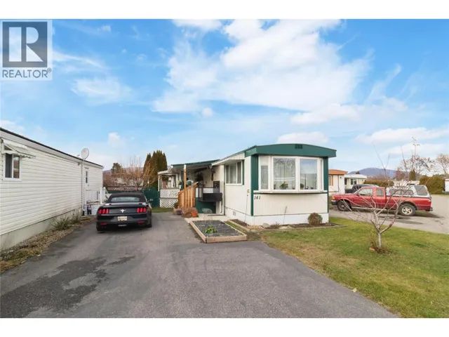 3745 Lakeshore Road Unit# 141, Kelowna, British Columbia V1W3K4