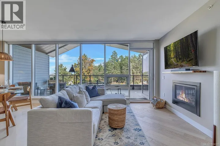 506 3529 Dolphin Dr, Nanoose Bay, British Columbia V9P9K1