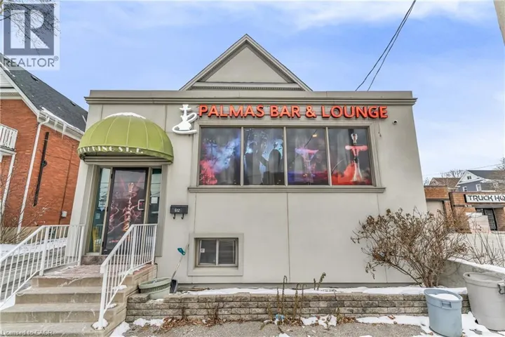 612 KING Street E, Kitchener, Ontario N2G2M1