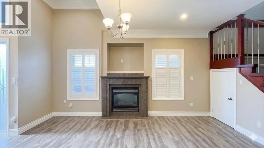6916 CUNNINGHAM COURT, Burnaby, British Columbia V5E0B1
