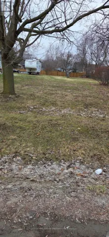 1042 DEARNESS AVENUE, London South (South Y), Ontario N6E1N7