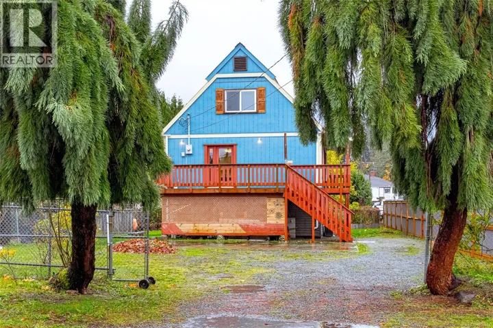 84 Lakeview Ave, Lake Cowichan, British Columbia V0R2G0