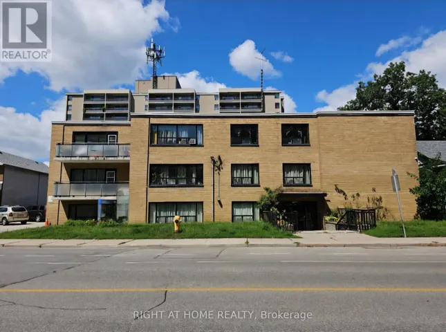 104 - 20 COSBURN AVENUE, Toronto (East York), Ontario M4K2E7
