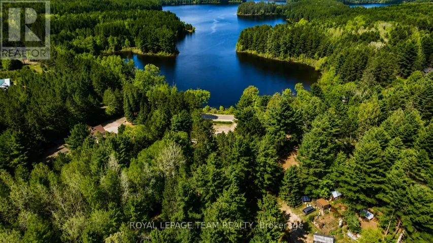1855 OLD BARRY'S BAY ROAD S, Madawaska Valley, Ontario K0B1K0