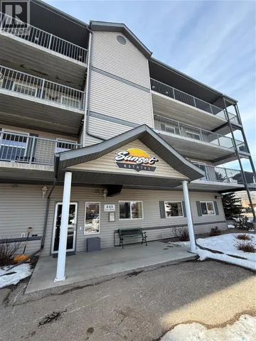 205 445 Government ROAD, Weyburn, Saskatchewan S4H0P5