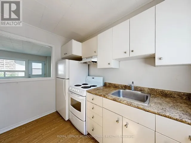 1 - 12 WESLEYAN STREET, Halton Hills (Georgetown), Ontario L7G2E1