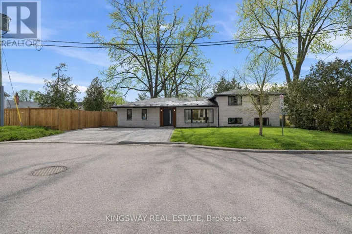 3 REUBEN STREET, Aurora (Aurora Village), Ontario L4G2M1