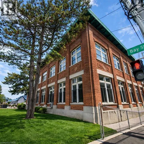 231 N BAY Street N Unit# A, Hamilton, Ontario L8R2R1