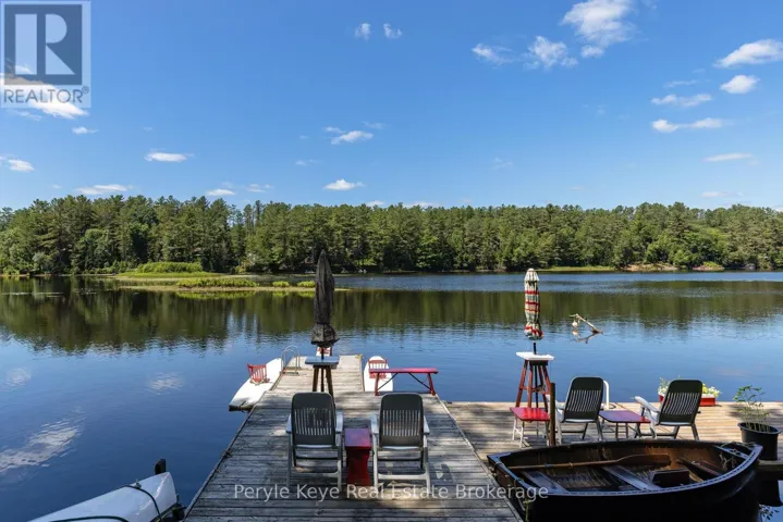 136 DEER LAKE ROAD, Huntsville (Stephenson), Ontario P0B1L0