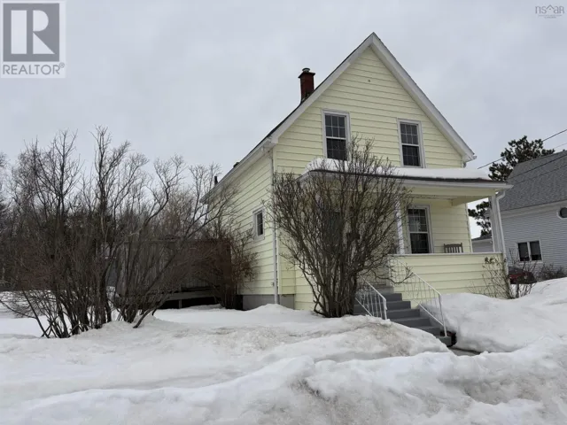 38 St Bernard Street, Stellarton, Nova Scotia B0K1S0