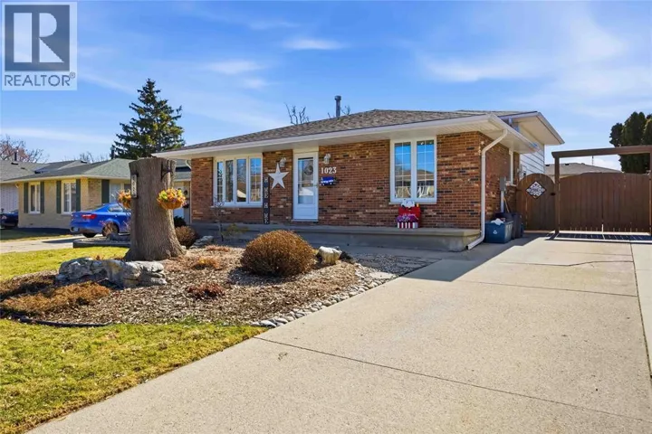 1023 Frost AVENUE, Sarnia, Ontario N7S4G6