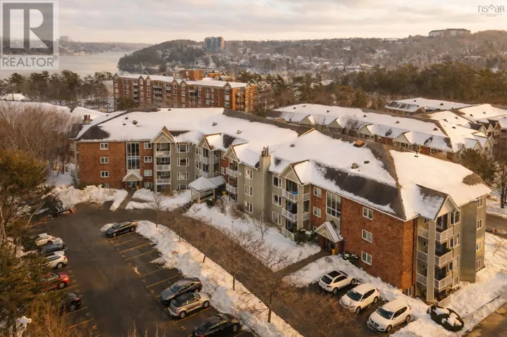 211 12 Spinnaker Drive, Halifax, Nova Scotia B3N3A8