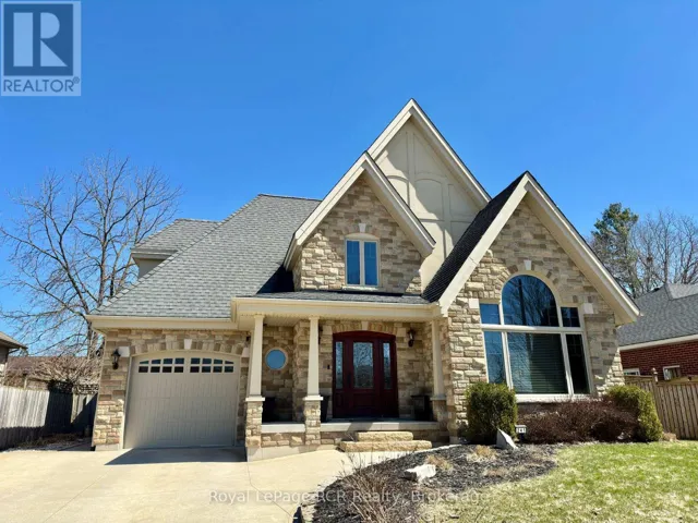 241 4TH STREET CRESCENT, Hanover, Ontario N4N3S9