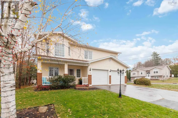 39 Ridgecrest Drive, Bridgewater, Nova Scotia B4V3V8