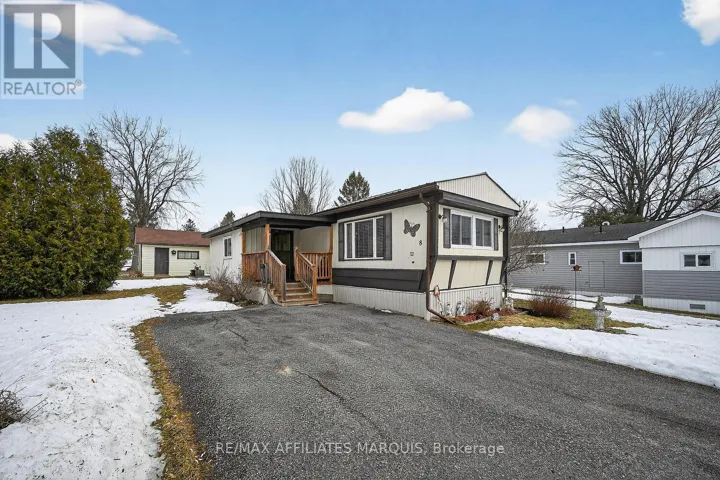 8 SADDLE AVENUE, Rideau Lakes, Ontario K7A4S5