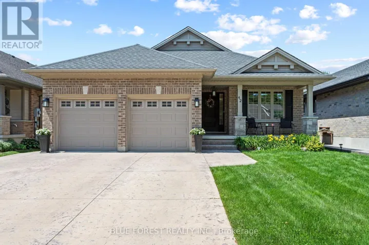 42 HICKORY LANE, St. Thomas, Ontario N5R6K9