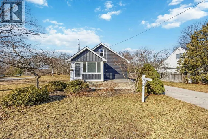 1027 COLBORNE ROAD, Sarnia, Ontario N7V3K6