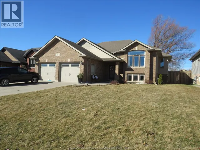 53 ANTONIO, Leamington, Ontario N8H5P8