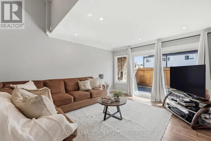 28 - 155 MILESTONE CRESCENT, Aurora (Aurora Village), Ontario L4G3M2