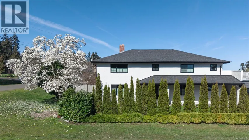 3830 Laurel Dr, Royston, British Columbia V0R2V0