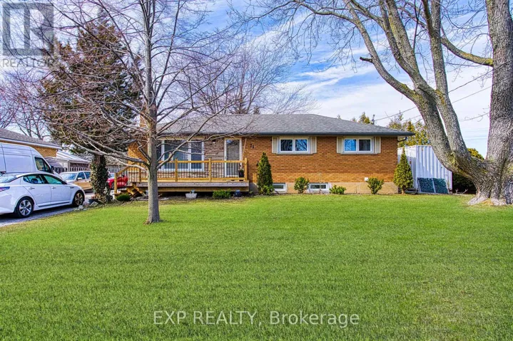 UPPER LEVEL - 71 EAST STREET, Hamilton (Winona Park), Ontario L8E5T1