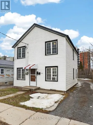 632 MACDONNELL STREET, Kingston (East of Sir John A. Blvd), Ontario K7K4X3