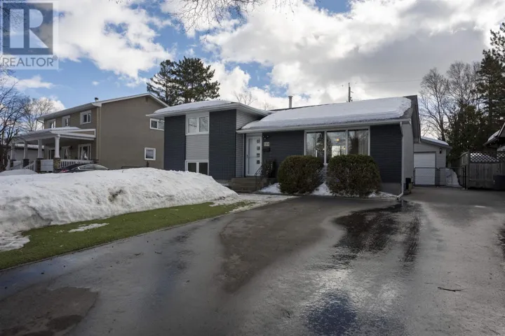 528 Riverview DR, Thunder Bay, Ontario P7C1R7