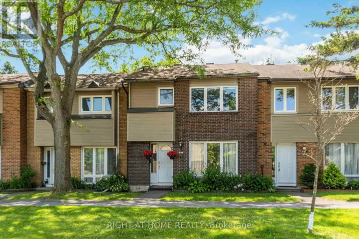 3 - 21 MIDLAND CRESCENT, Ottawa, Ontario K2H8P6
