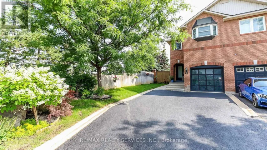 20 MANETT CRESCENT, Brampton (Brampton West), Ontario L6X4X4