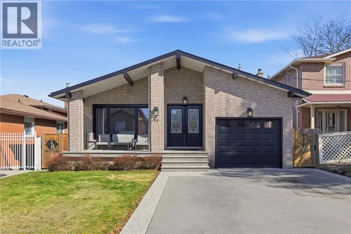 14 ATKINS Drive, Hamilton, Ontario L9C6S1