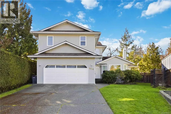 4120 Ambassy Pl, Saanich, British Columbia V8X2M4