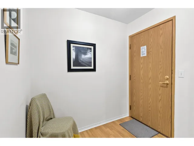 1045 Sutherland Avenue Unit# 214, Kelowna, British Columbia V1Y5Y1