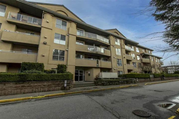 308 13780 76 AVENUE, Surrey, British Columbia V3W1E5