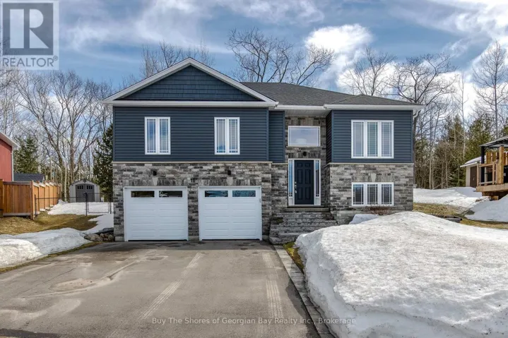 11 RALPH DALTON BOULEVARD, Tay (Victoria Harbour), Ontario L0K2A0