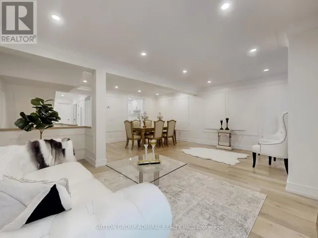 # 2 - 296 TORRESDALE AVENUE, Toronto (Westminster-Branson), Ontario M2R3N3