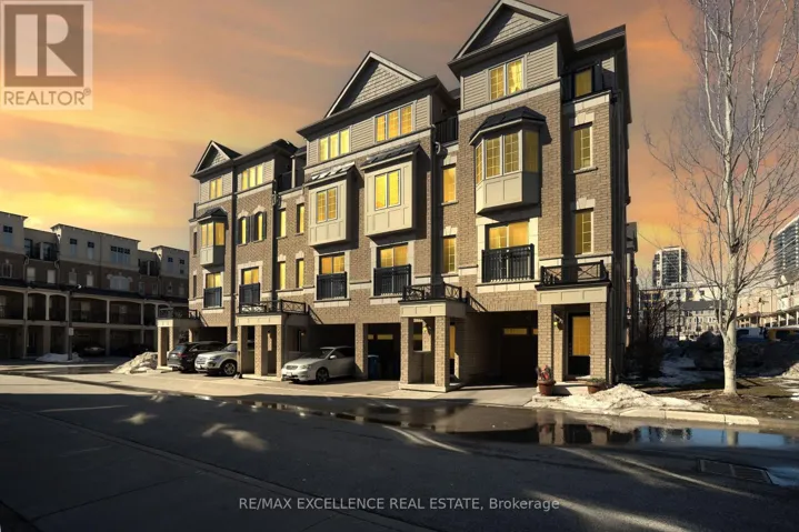 34 PONY PATH, Oshawa (Windfields), Ontario L1L0L1