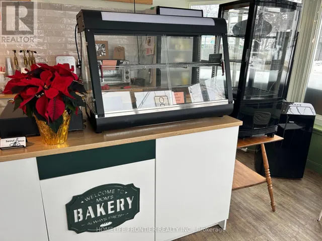 14 MAIN STREET S, Lambton Shores (Grand Bend), Ontario N0M1T0