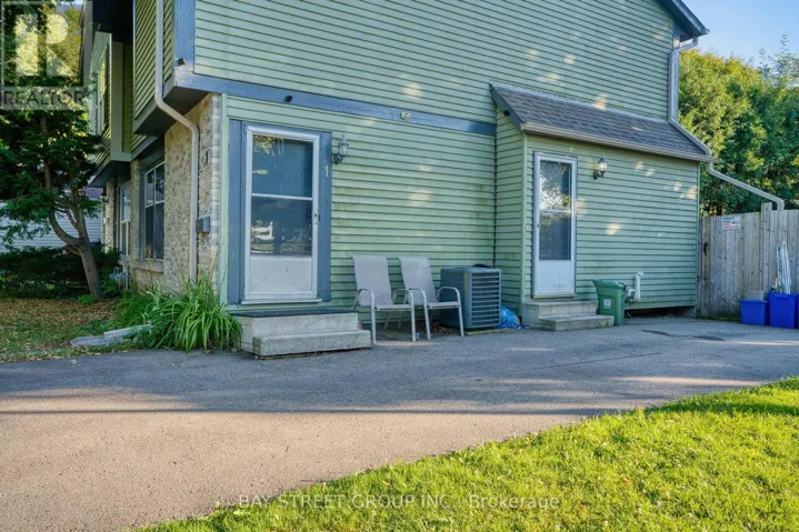 1 RANCHWOOD CRESCENT, London North (North F), Ontario N5G3A2