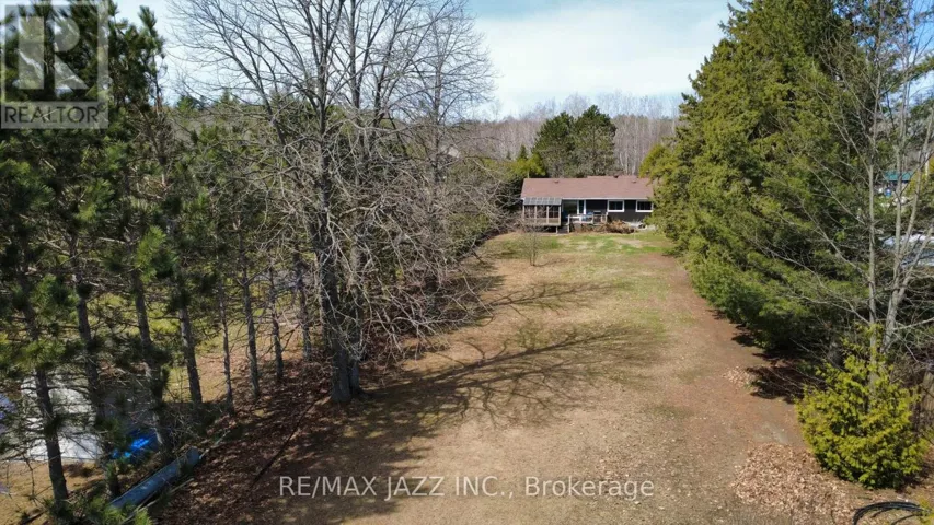 61 GILBERT ROAD, French River, Ontario P0M1A0