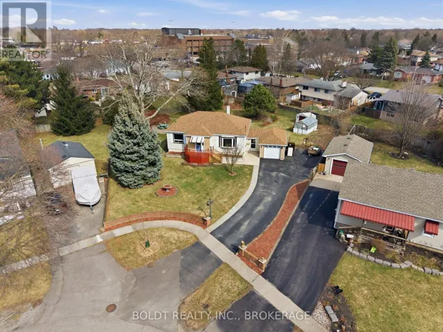 16 GRAMMAR AVENUE, St. Catharines (Vine/Linwell), Ontario L2N3L3