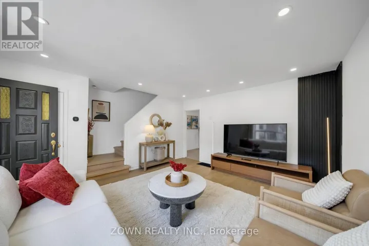 8312 KIPLING AVENUE, Vaughan (West Woodbridge), Ontario L4L2A8