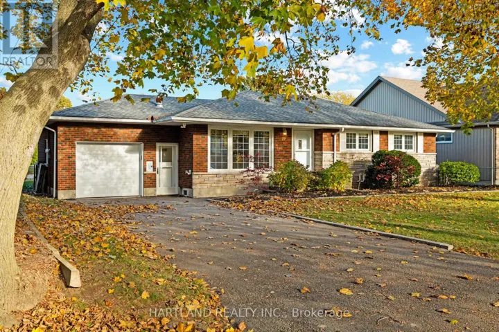 19 KENWORTH DRIVE, St. Catharines (Carlton/Bunting), Ontario L2M4S4
