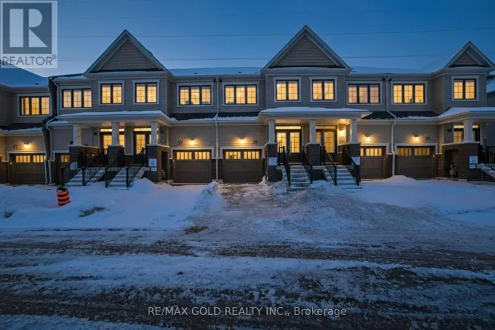 35 RADIUM COMMON, Cambridge, Ontario N1R5S2