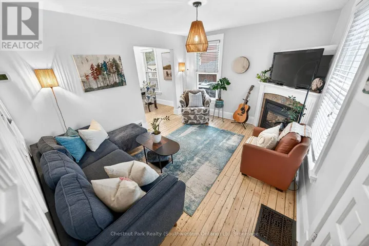 122 KINGSMILL AVENUE, Guelph (St. Patrick's Ward), Ontario N1E5W2