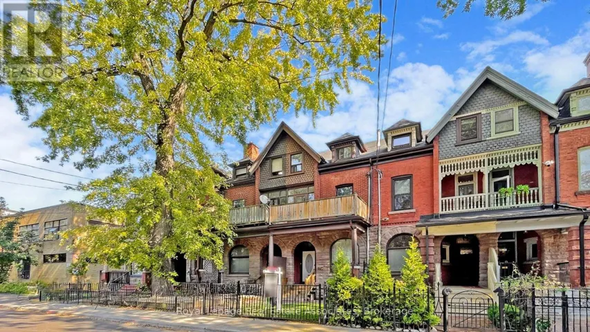 143 SEATON STREET, Toronto (Moss Park), Ontario M5A2T2