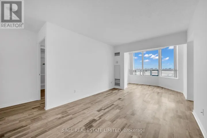 1016 - 135 HILLCREST AVENUE, Mississauga (Cooksville), Ontario L5B4B1