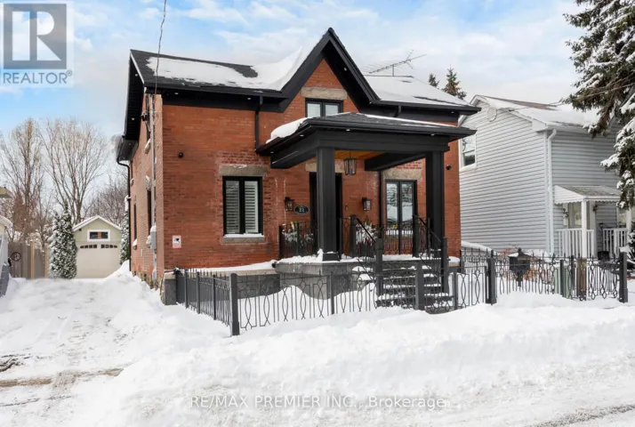 21 ELIZABETH STREET N, Brampton (Downtown Brampton), Ontario L6X1S1