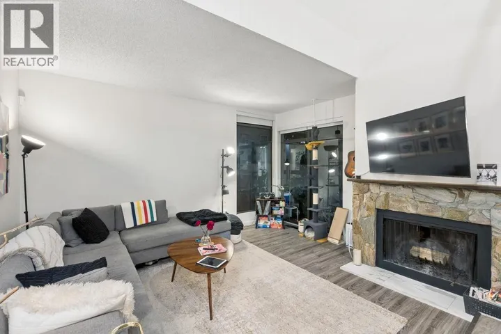 4418 YEW STREET, Vancouver, British Columbia V6L3C8