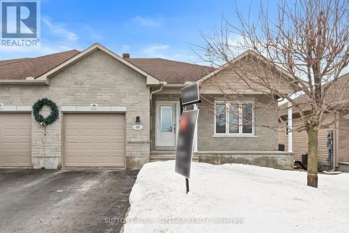 458 VAN DUSEN STREET, Mississippi Mills, Ontario K0A1A0