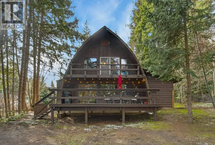 1398 Gillespie Road, Sorrento, British Columbia V0E2W0